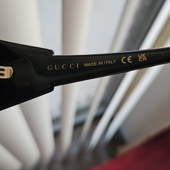 Gucci women's square/ rectangular sunglasses - Picture 7 of 10